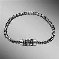 Sterling silver foxtail chain bracelet with magnetic clasp.                                                                                                                                                                                               
