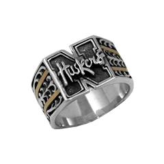 Nebraska Huskers ring in sterling silver and 18K gold.                                                                                                                                                                                                    